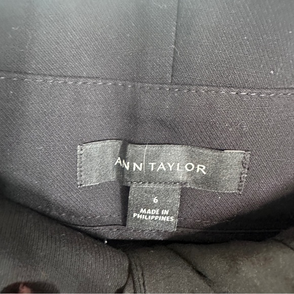 Ann Taylor Black Paper Bag Waist Pants Size 6 Straight Leg Buttons Pleated I15 - Picture 3 of 8